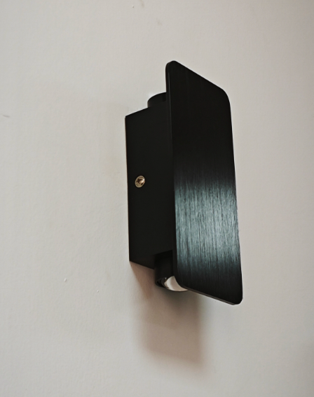 Luminara | Elegant Energy Efficient Minimalist LED Wall Light 2
